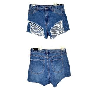 Fashion Nova - How About That Raw Hem Denim Shorts Medium Blue Wash